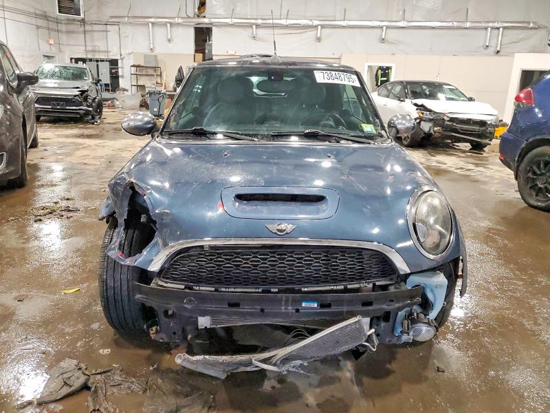 Photo 5 from auction – 2011 MINI COOPER S with VIN WMWZP3C55BTX83309