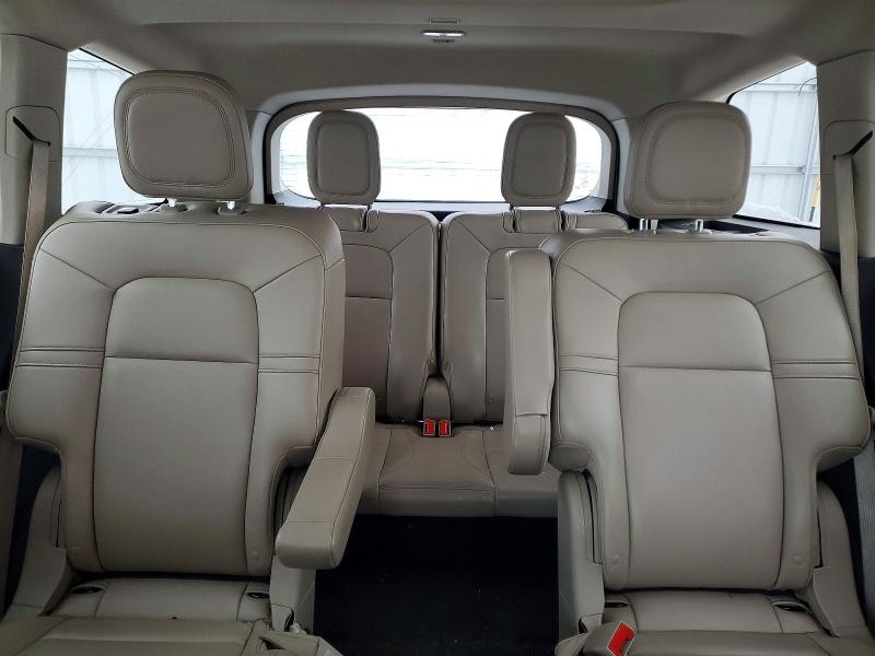 Photo 10 from auction – 2023 LINCOLN AVIATOR with VIN 5LM5J6XC4PGL02181
