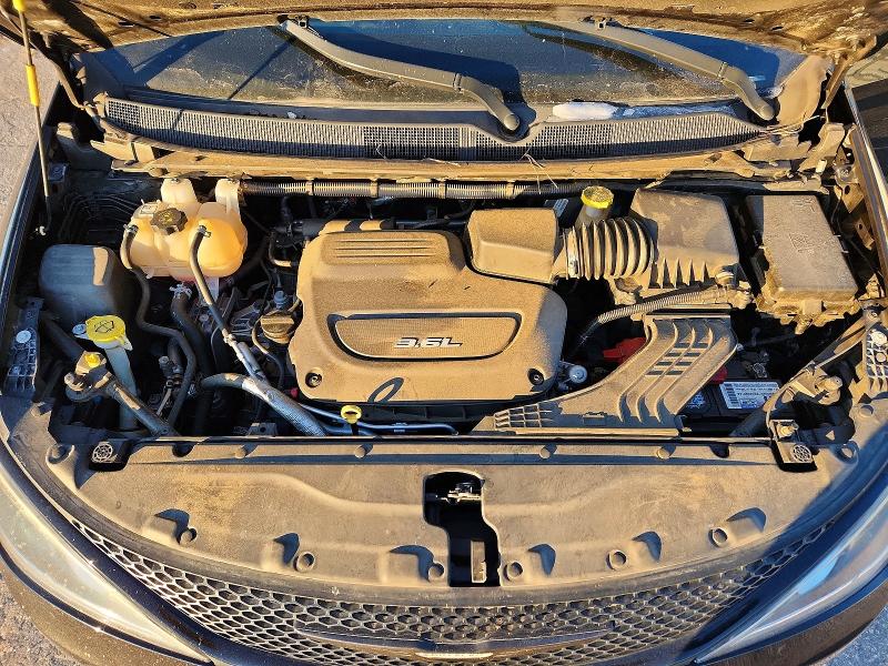 Photo 12 from auction – 2018 CHRYSLER PACIFICA T with VIN 2C4RC1FGXJR362000