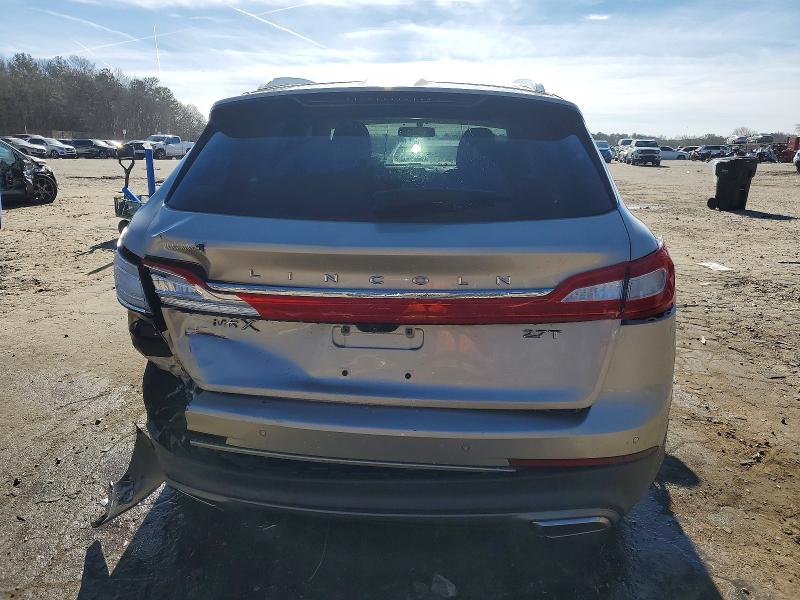 Photo 6 from auction – 2017 LINCOLN MKX with VIN 2LMPJ6KP5HBL35001