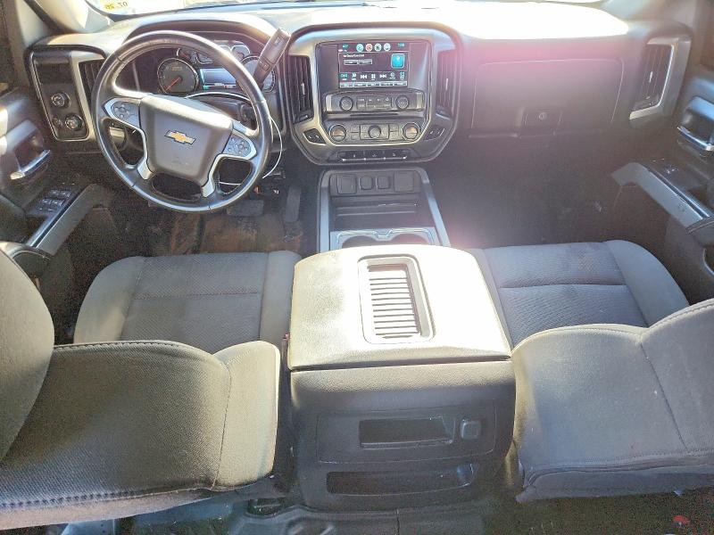 Photo 8 from auction – 2018 CHEVROLET SILVERADO with VIN 3GCUKREC7JG617153