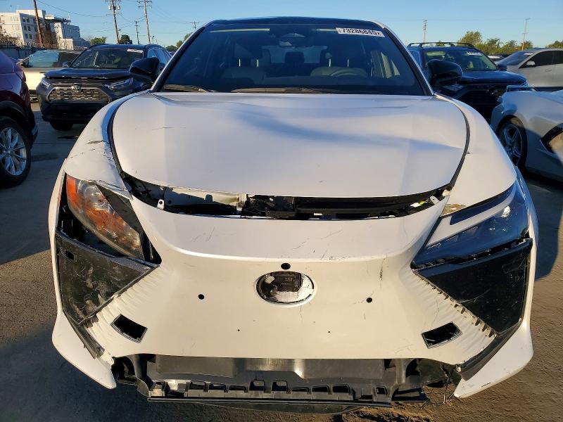 Photo 5 from auction – 2024 LEXUS RZ 450E with VIN JTJAAAAB8RA024140