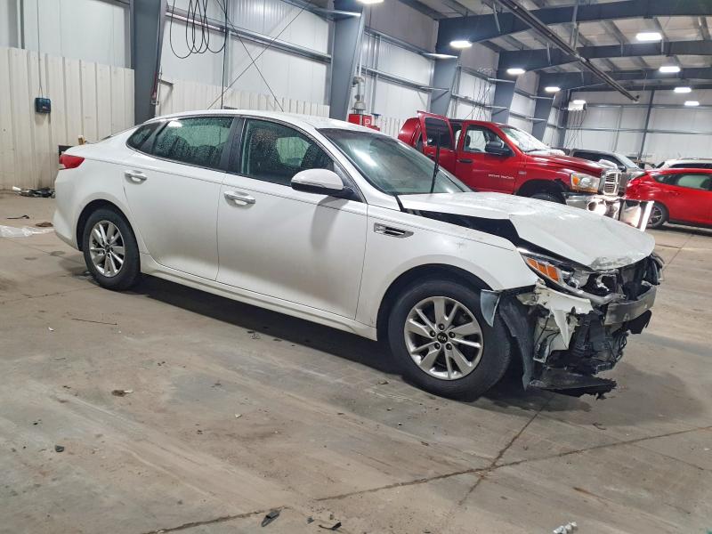 Photo 4 from auction – 2016 KIA OPTIMA with VIN KNAGT4L38G5088177