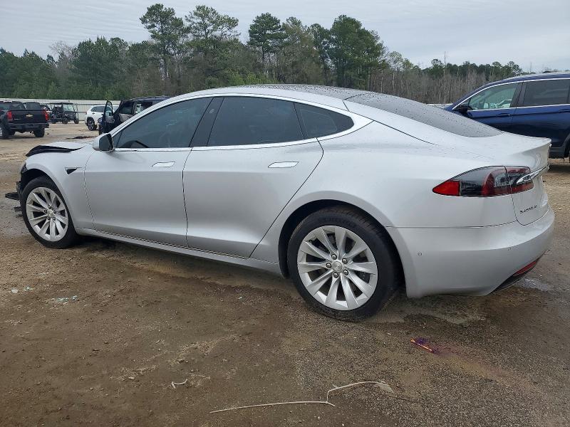 Photo 2 from auction – 2017 TESLA MODEL S with VIN 5YJSA1E1XHF186205