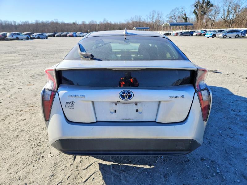 Photo 6 from auction – 2016 TOYOTA PRIUS with VIN JTDKARFU0G3506036