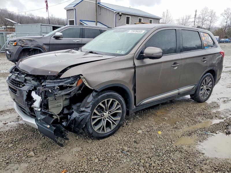 MITSUBISHI OUTLANDER 2018 with VIN JA4AZ3A3XJZ035818 - Photo from auction