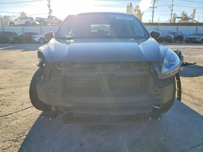 Photo 5 from auction – 2020 FORD ESCAPE SE with VIN 1FMCU0G69LUB05608