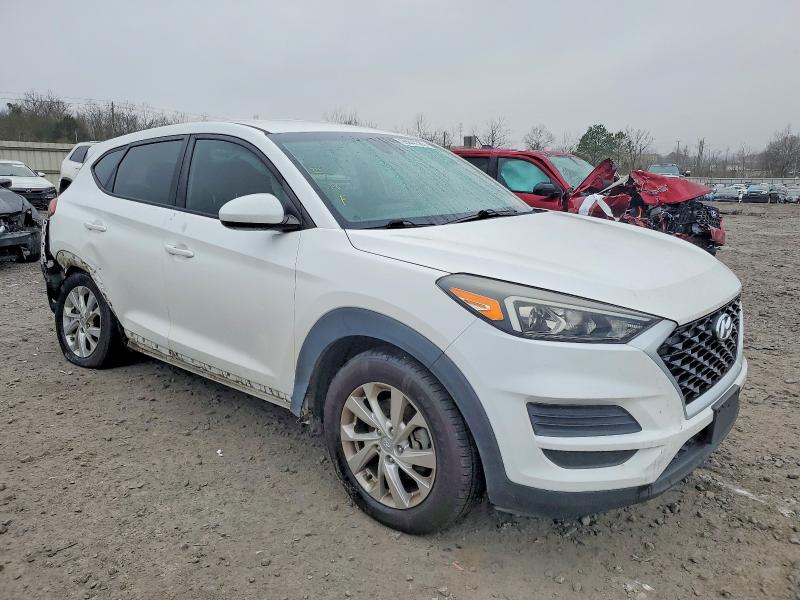 Photo 4 from auction – 2019 HYUNDAI TUCSON SE with VIN KM8J23A44KU028229