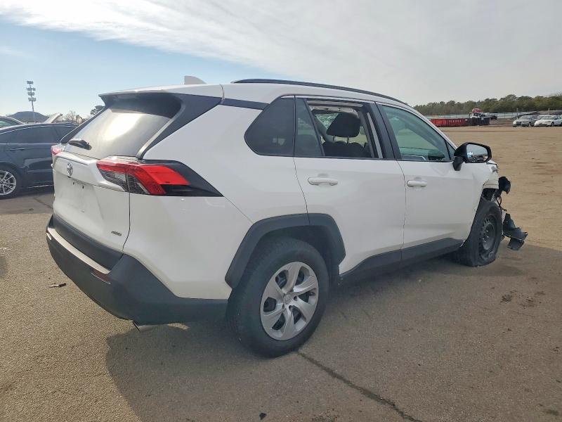 Photo 3 from auction – 2021 TOYOTA RAV4 LE with VIN 2T3F1RFV3MC251578