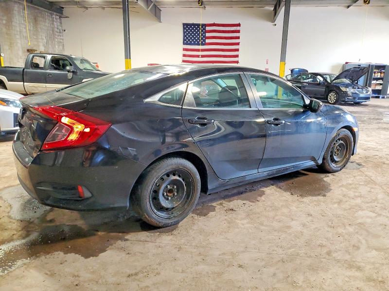 Photo 3 from auction – 2017 HONDA CIVIC LX with VIN 2HGFC2F57HH525680