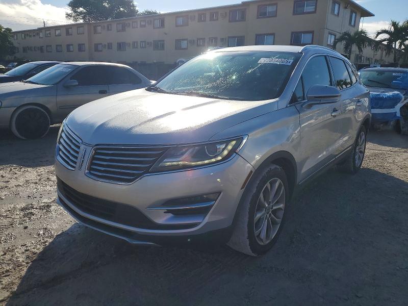LINCOLN MKC SELECT 2017 with VIN 5LMCJ2C98HUL08448 - Photo from auction