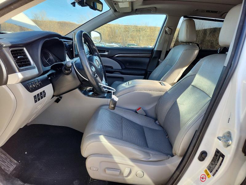 Photo 7 from auction – 2014 TOYOTA HIGHLANDER with VIN 5TDDKRFH2ES061612