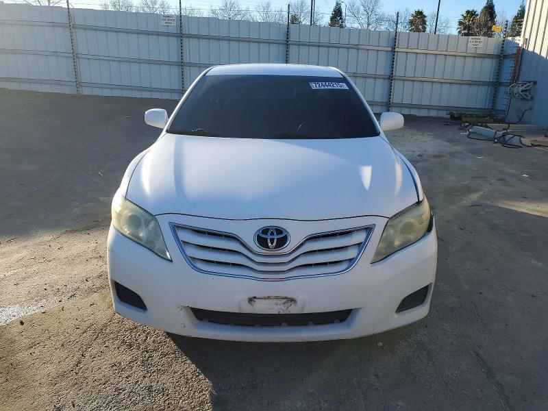 Foto 5 de la subasta – 2011 TOYOTA CAMRY BASE con VIN 4T1BF3EK2BU725092