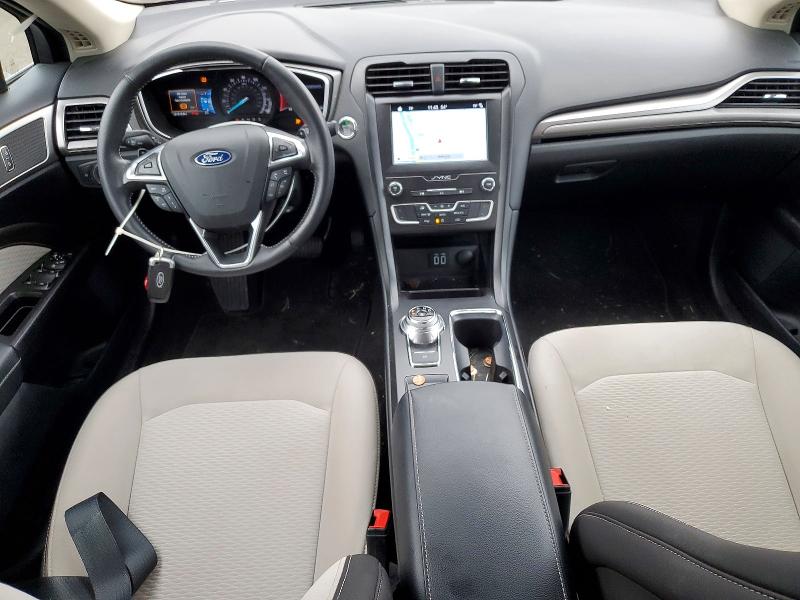 Photo 8 from auction – 2019 FORD FUSION with VIN 3FA6P0HD2KR130139