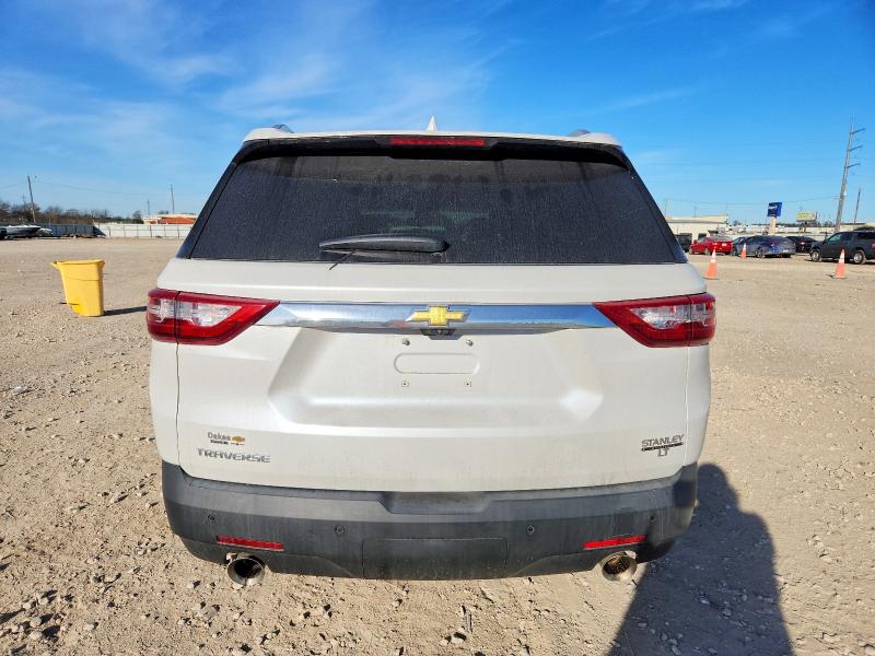 Photo 6 from auction – 2018 CHEVROLET TRAVERSE with VIN 1GNERHKW3JJ182596