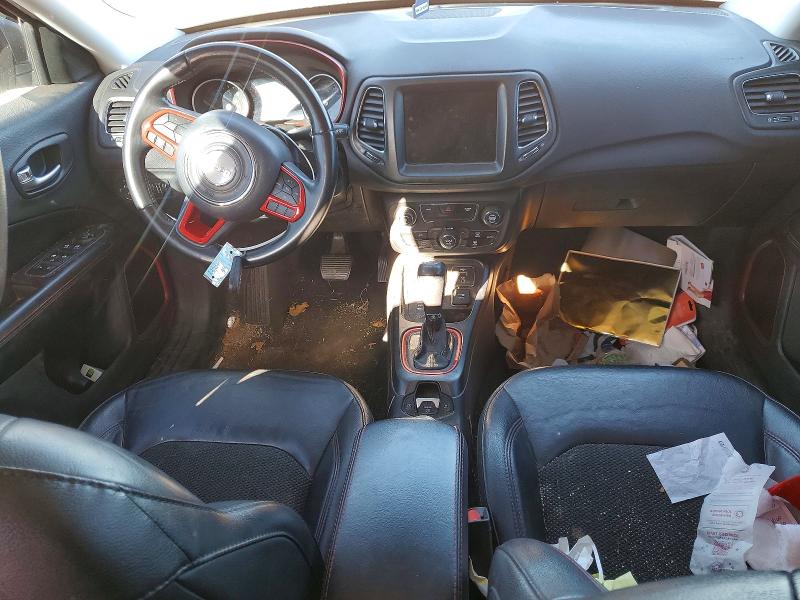 Photo 8 from auction – 2019 JEEP COMPASS with VIN 3C4NJDDB4KT739707