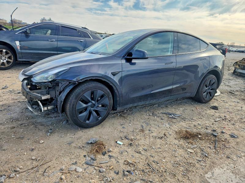 TESLA MODEL Y 2024 with VIN 7SAYGDED5RF109248 - Photo from auction
