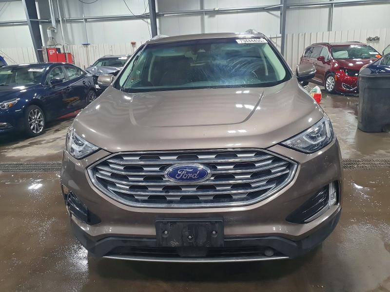 Photo 5 from auction – 2019 FORD EDGE TITAN with VIN 2FMPK4K90KBB09762