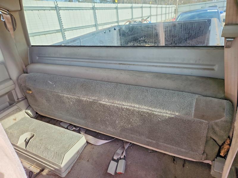 Photo 10 from auction – 1994 CHEVROLET GMT-400 C1 with VIN 2GCEC19K0R1264019