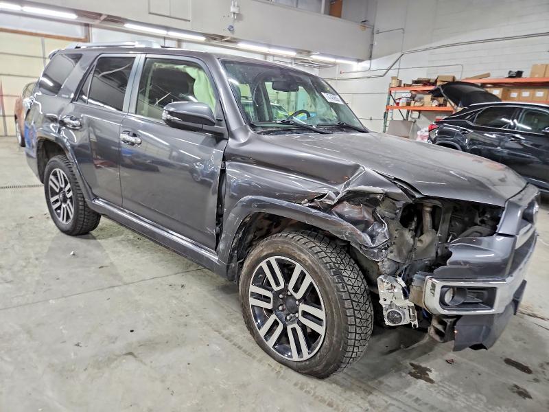 Photo 4 from auction – 2018 TOYOTA 4RUNNER SR with VIN JTEBU5JR7J5510966