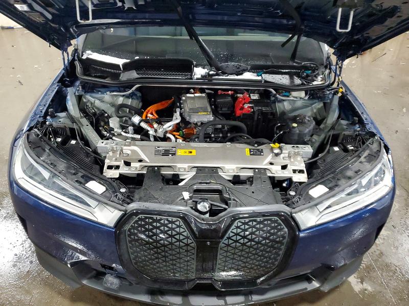 Photo 12 from auction – 2025 BMW IX with VIN WB523CF06SCT45877