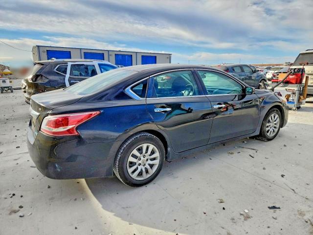 Photo 3 from auction – 2013 NISSAN ALTIMA 2.5 with VIN 1N4AL3AP7DC123572