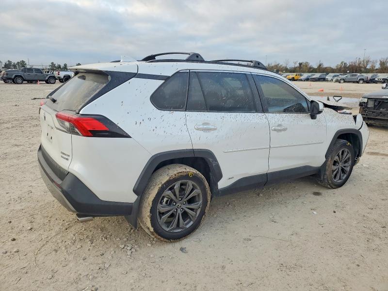 Photo 3 from auction – 2023 TOYOTA RAV4 LIMIT with VIN 4T3D6RFVXPU121857