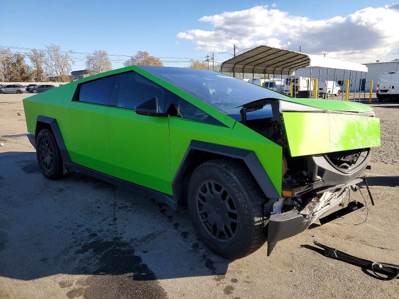 Photo 4 from auction – 2024 TESLA CYBERTRUCK with VIN 7G2CEHED6RA014373