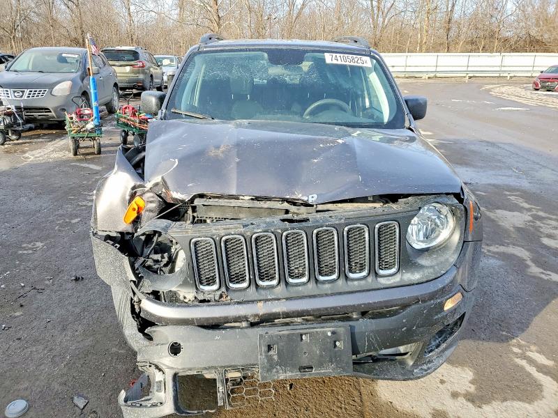 Photo 5 from auction – 2018 JEEP RENEGADE with VIN ZACCJBAB1JPH11689