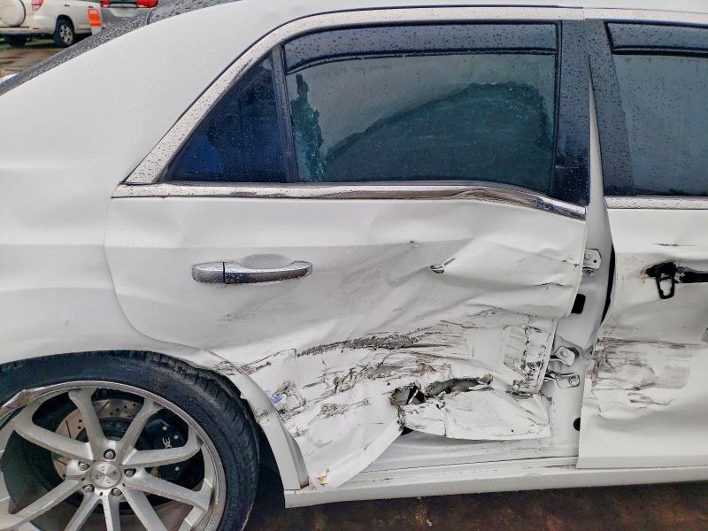 Photo 10 from auction – 2019 CHRYSLER 300C with VIN 2C3CCAPTXKH573341