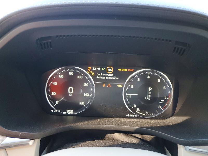 Photo 9 from auction – 2021 VOLVO XC60 with VIN YV4102DL3M1684804