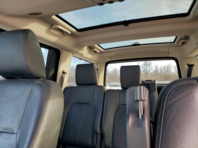 Photo 10 from auction – 2016 LAND ROVER LR4 with VIN SALAG2V67GA792623
