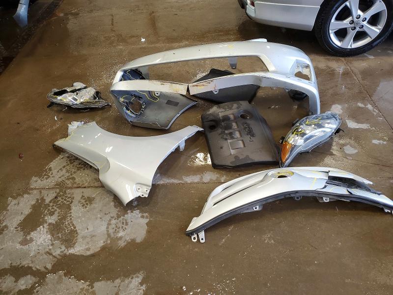 Фото 12 с аукциона – 2012 TOYOTA COROLLA BA с VIN 5YFBU4EE6CP054079