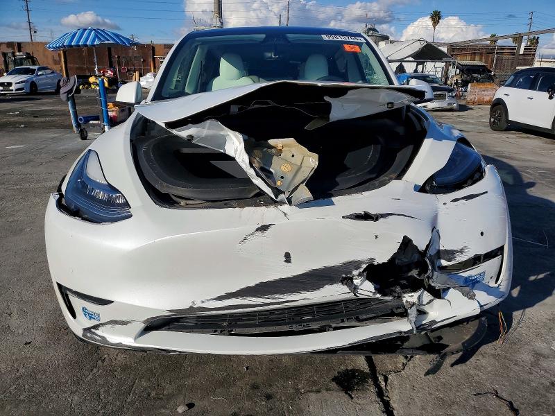 Photo 5 from auction – 2021 TESLA MODEL Y with VIN 5YJYGAEE8MF212709