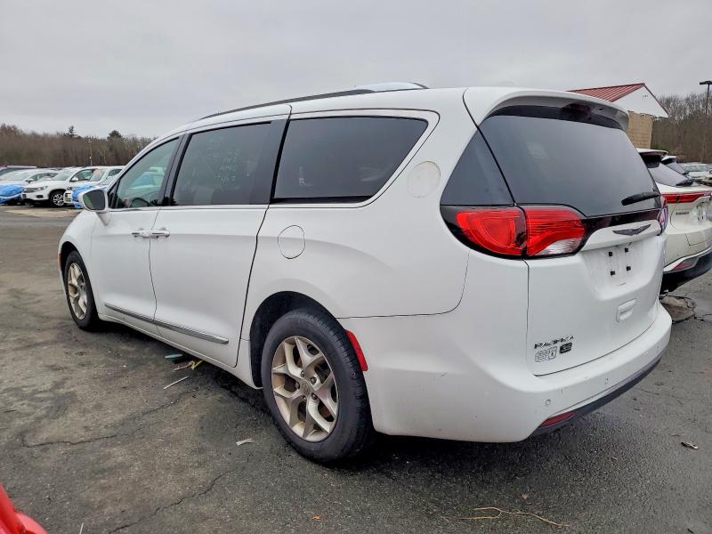 Photo 2 from auction – 2020 CHRYSLER PACIFICA with VIN 2C4RC1BG0LR146648