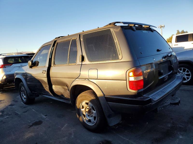 Photo 2 from auction – 1997 NISSAN PATHFINDER with VIN JN8AR05S7VW187993