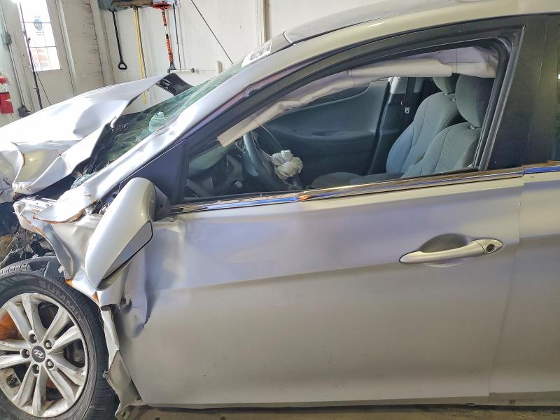 Photo 7 from auction – 2013 HYUNDAI SONATA with VIN 5NPEB4AC3DH712656