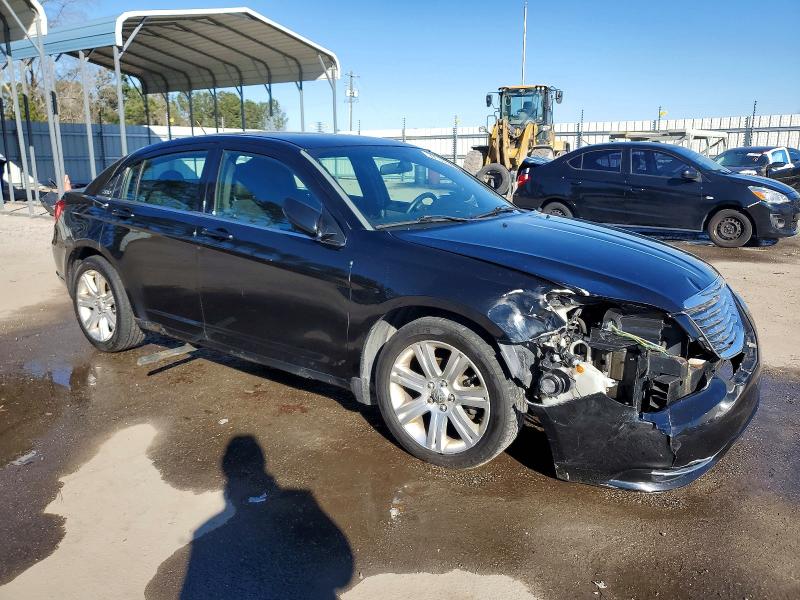 Photo 4 from auction – 2012 CHRYSLER 200 TOURIN with VIN 1C3CCBBB4CN268981