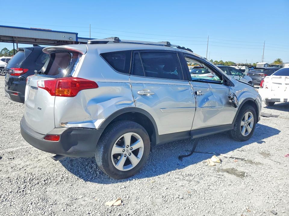 Photo 3 from auction – 2014 TOYOTA RAV4 XLE with VIN 2T3WFREV7EW102738