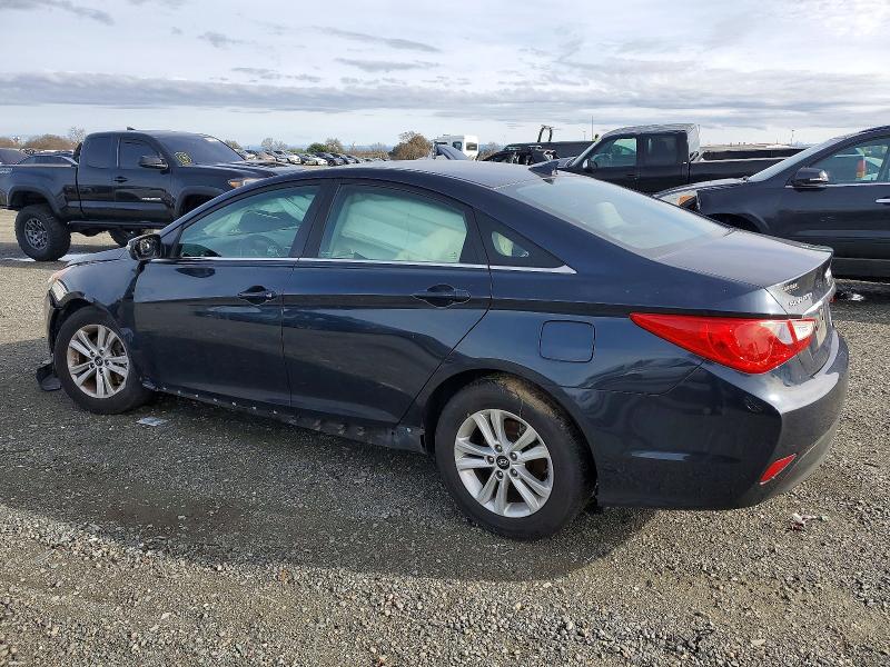 Photo 2 from auction – 2014 HYUNDAI SONATA GLS with VIN 5NPEB4AC5EH814302