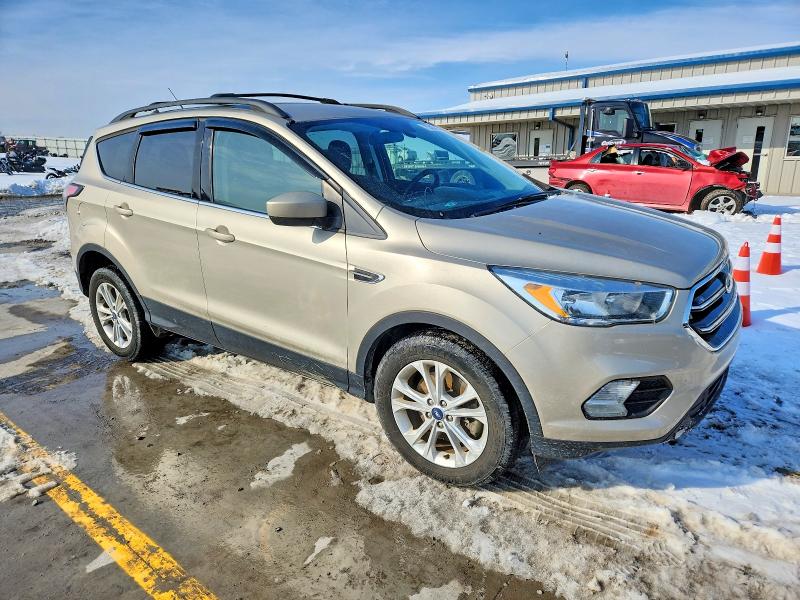 Photo 4 from auction – 2018 FORD ESCAPE SE with VIN 1FMCU9GD2JUB20273