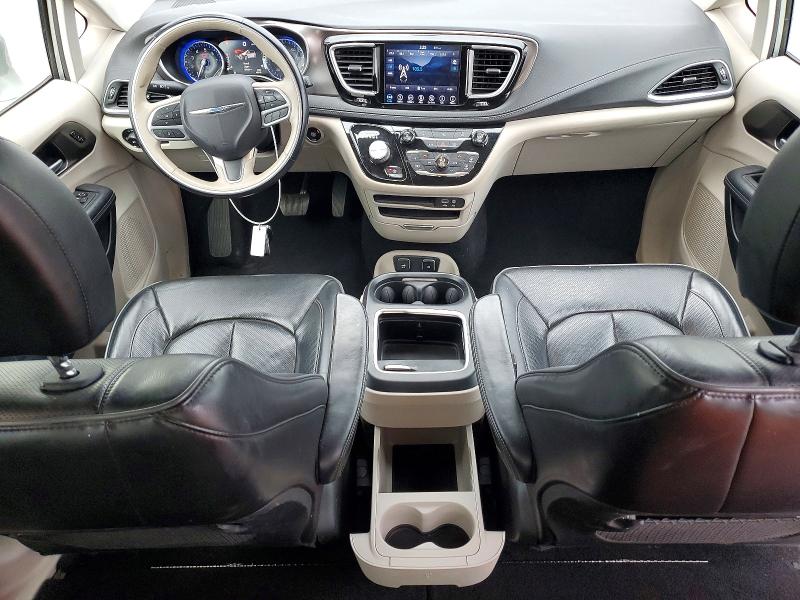 Photo 8 from auction – 2018 CHRYSLER PACIFICA L with VIN 2C4RC1GG2JR170908