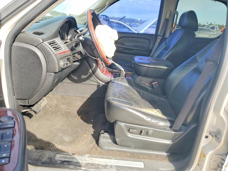 Photo 7 from auction – 2007 CADILLAC ESCALADE with VIN 1GYEC63817R416799