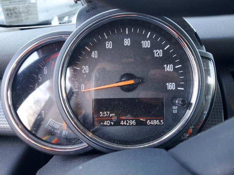 Photo 9 from auction – 2021 MINI COOPER with VIN WMWXR3C07M2N87791