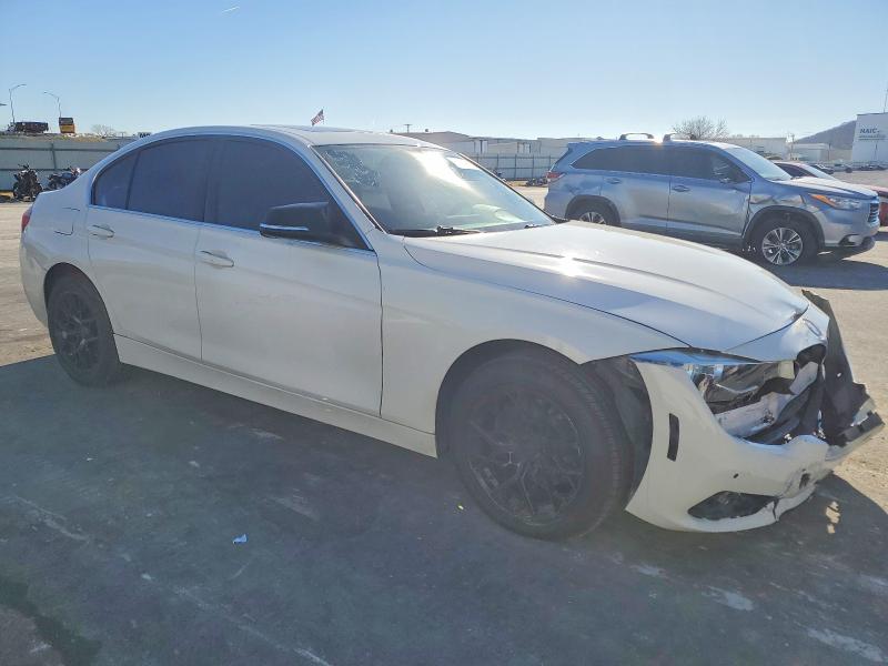 Photo 4 from auction – 2017 BMW 330 XI with VIN WBA8D9G37HNU65477