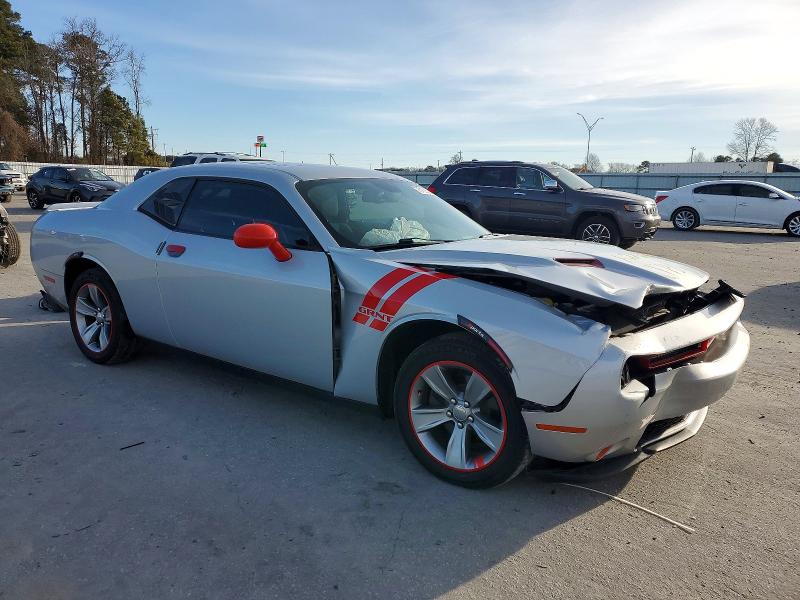 Photo 4 from auction – 2020 DODGE CHALLENGER with VIN 2C3CDZAG6LH125591