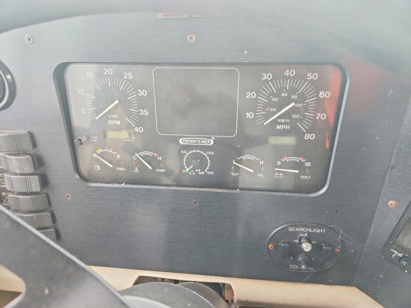 Photo 8 from auction – 1999 FREIGLINER CHASSIS with VIN 4UZ6XFBC0XCB34921