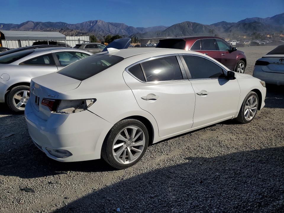 Photo 3 from auction – 2017 ACURA ILX with VIN 19UDE2F77HA002001