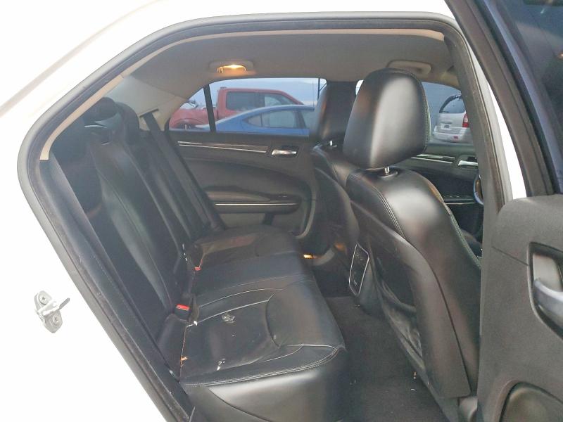 Photo 10 from auction – 2017 CHRYSLER 300 with VIN 2C3CCAAG9HH544353