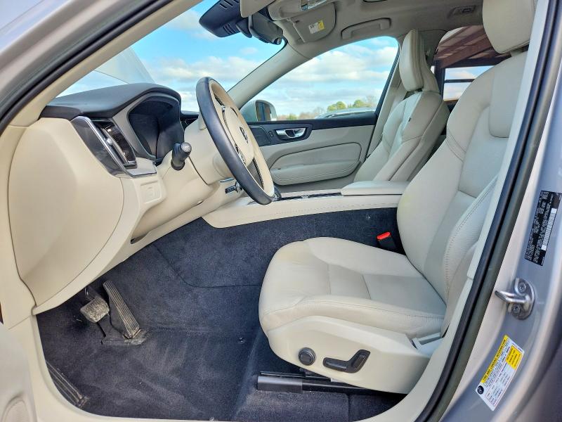 Photo 7 from auction – 2023 VOLVO XC60 PLUS with VIN YV4L12DN3P1319549